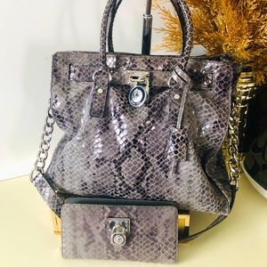 “SOLD”Michael Kors Hamilton set Snake Skin